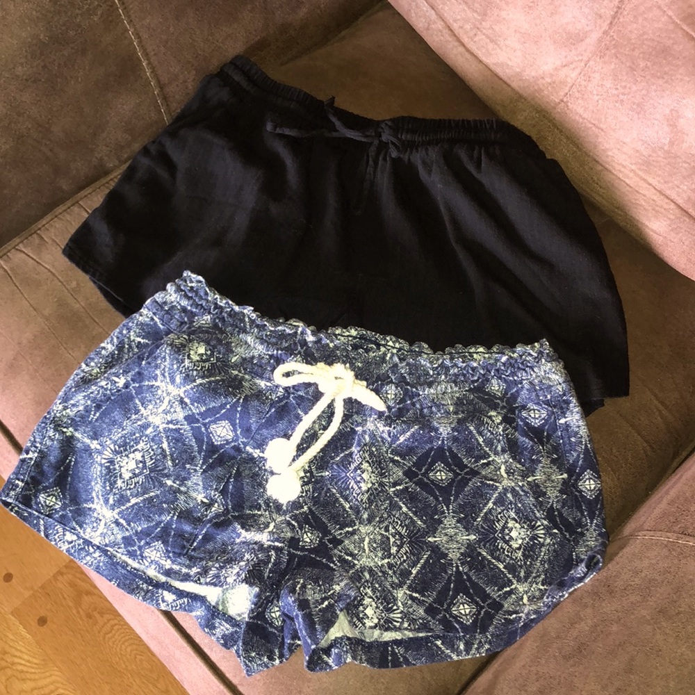 Roxy and Universal Threads shorts Bundle Size S